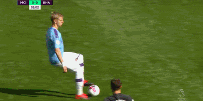 围绕着莱万与凯恩的转会传闻大家觉得拜仁会同意吗？